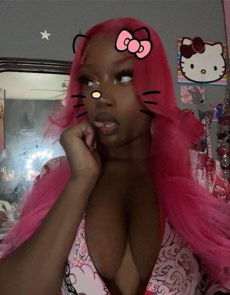 Foto nua vazada do OnlyFans de Xxvirtsexdollxx