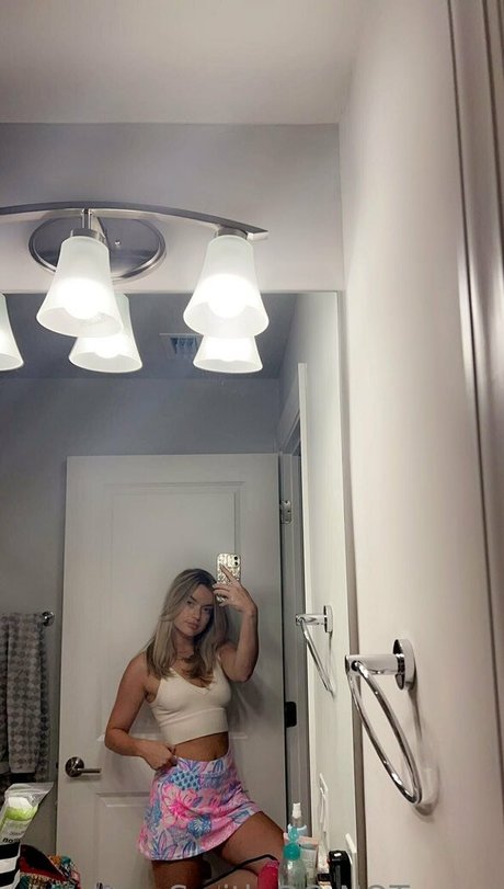 Обнаженная фотография утечки OnlyFans от Lindsaymfsmith