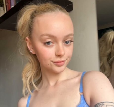 Foto nua vazada do OnlyFans de Palelittlelad
