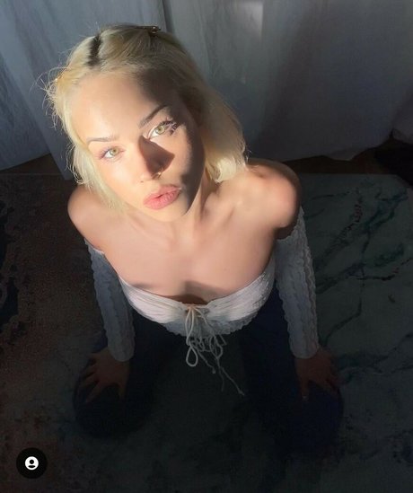 Alaston vuotanut OnlyFans-kuva Veroniquepoland