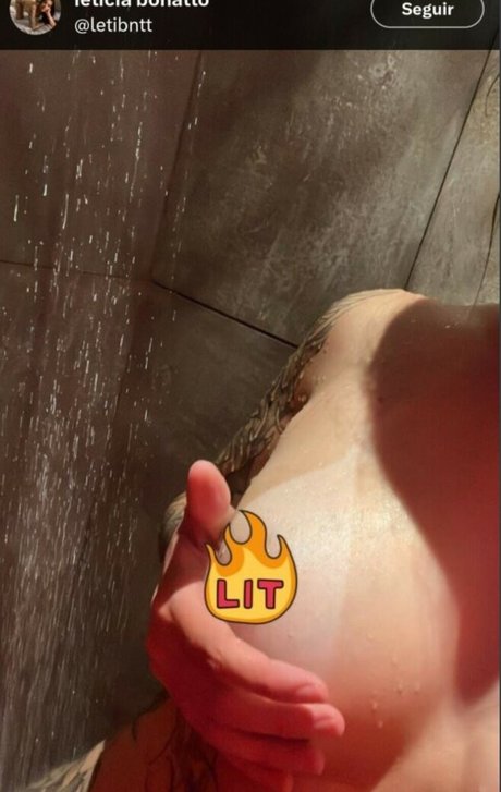 Naken läckt OnlyFans-bild av Leticiabonatto