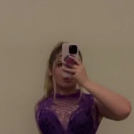 Nagie wyciekłe zdjęcie OnlyFans od Lindsay Capuano