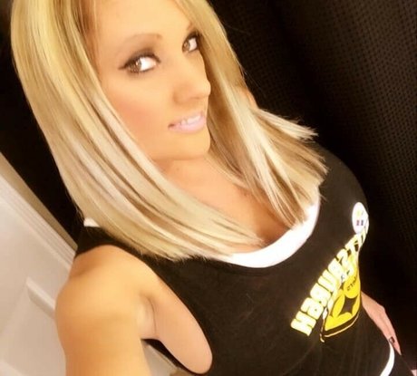 Alaston vuotanut OnlyFans-kuva Jami Marie Akaport Barbie