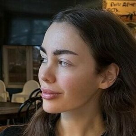 Toma Zhdanova OnlyFans 유출 누드 사진