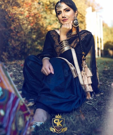Naken lekkede OnlyFans-bilde av Tindy Kaur