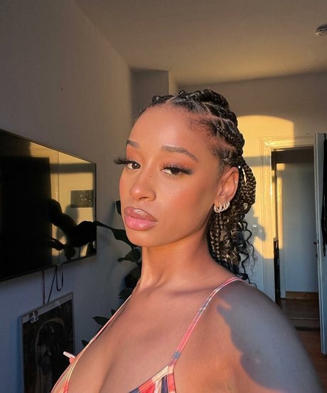 Обнаженная фотография утечки OnlyFans от Capeverdian