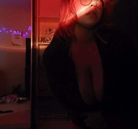 Nahá fotka uniklých OnlyFans od Utkashnitke