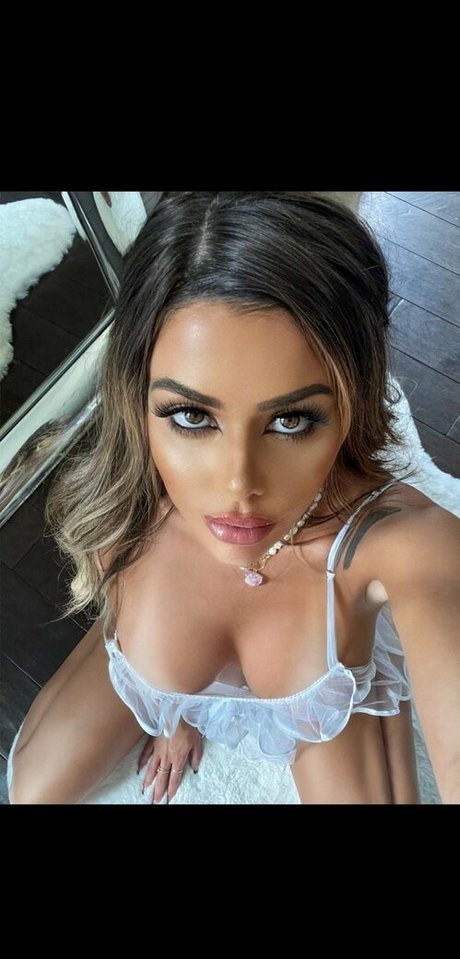 Julianneee  nude leaked OnlyFans photo