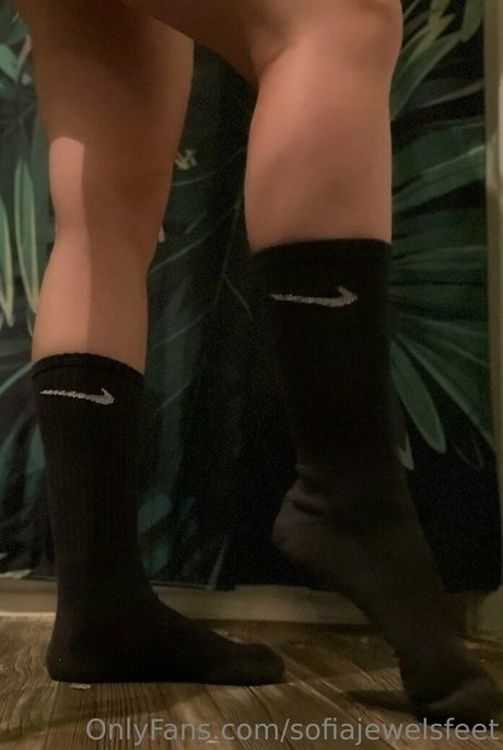Sofiajewelsfeet
