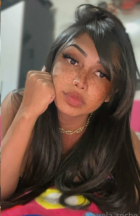 Naken läckt OnlyFans-bild av Mirela Roche
