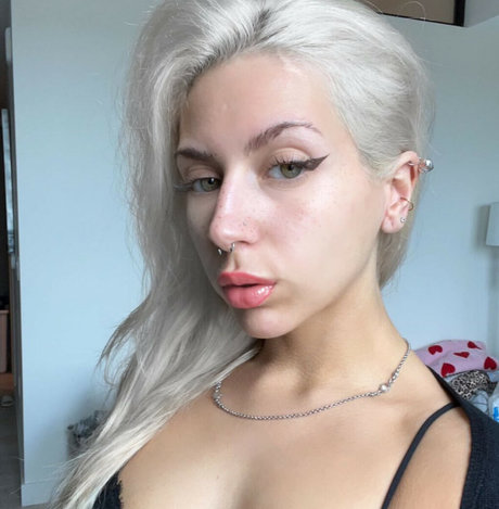 Nahá fotka uniklých OnlyFans od Sageschultz