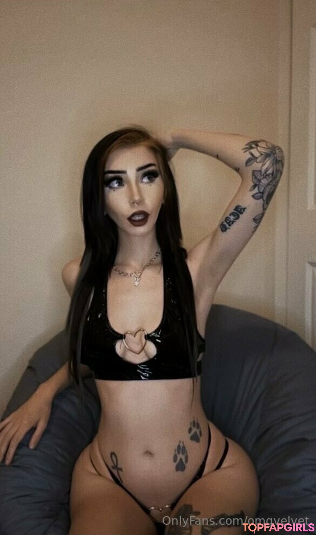 Nacktes geleaktes OnlyFans-Foto von Omgvelvet #8