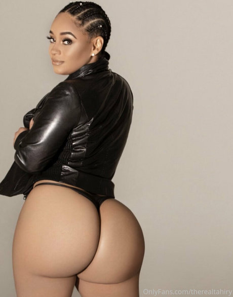 Foto desnuda filtrada de OnlyFans de Therealtahiry
