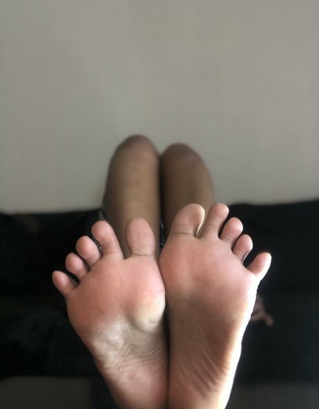 Toeswithkay2