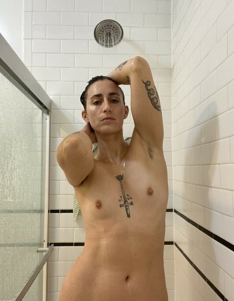 Alaston vuotanut OnlyFans-kuva Sazzy Boatright