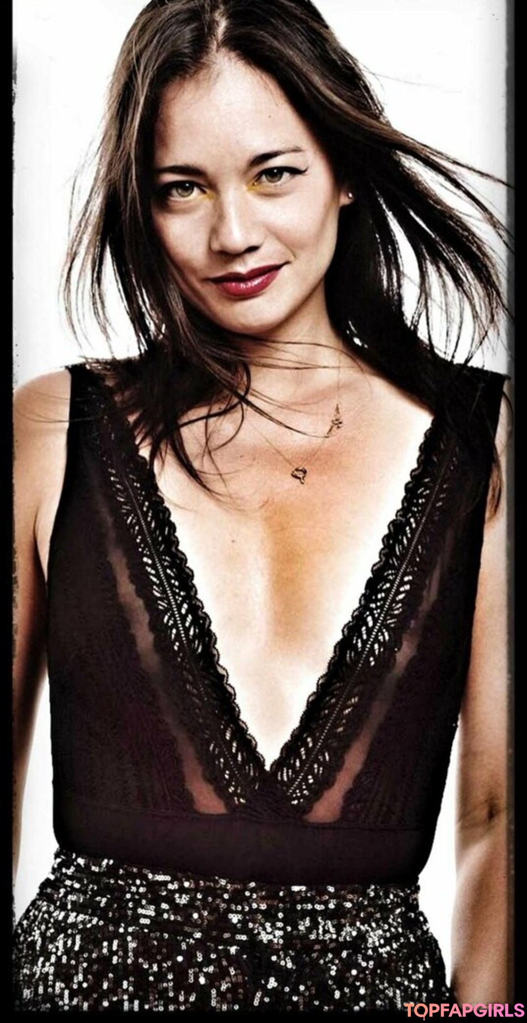 Naakte gelekte OnlyFans-foto van Alize Lim #1