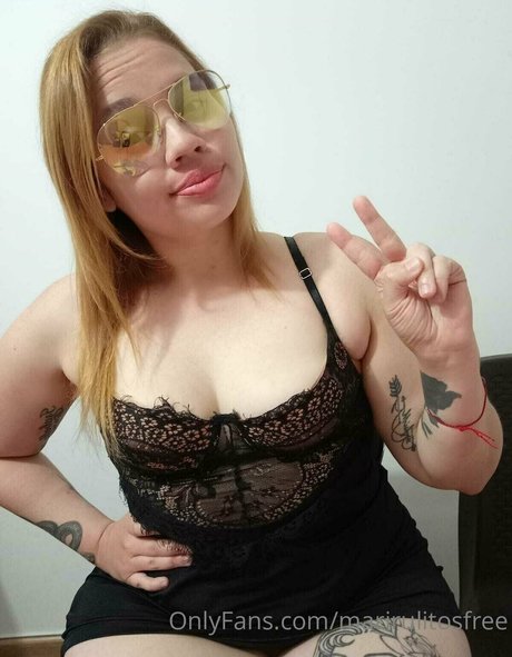 Naken läckt OnlyFans-bild av Marirulitosfree