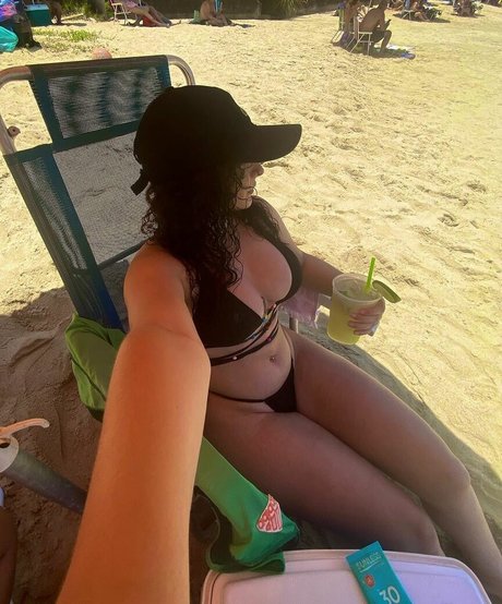 Alaston vuotanut OnlyFans-kuva Milepaladino
