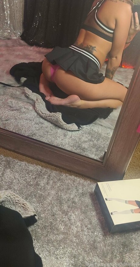 Carlyleann44