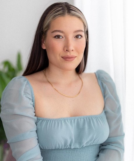 Naken läckt OnlyFans-bild av Maxine Lucille