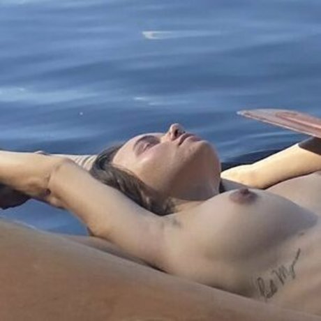 Alaston vuotanut OnlyFans-kuva Milashiver