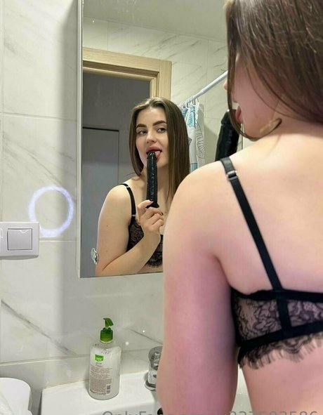 Naken läckt OnlyFans-bild av Loralove69