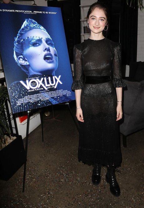 Naken lekkede OnlyFans-bilde av Raffey Cassidy