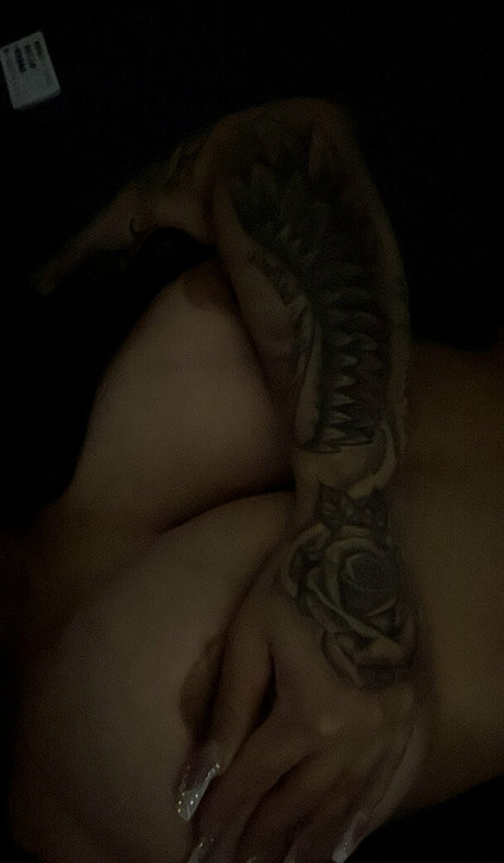 Naken läckt OnlyFans-bild av Mayelz001