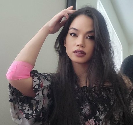 Angelina Moon