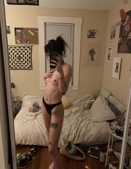 Photo nue de fuite OnlyFans de Bunniegutzz