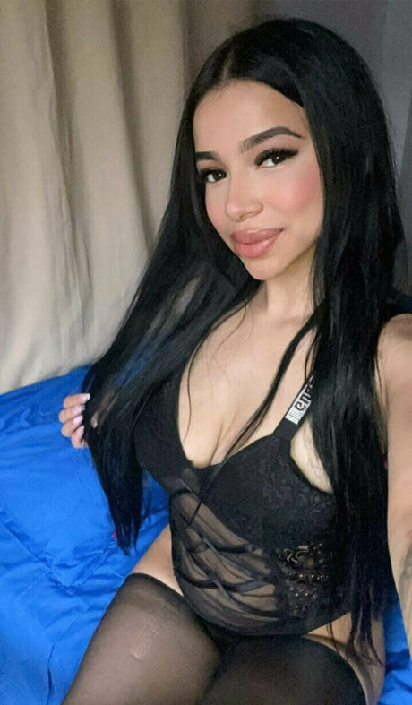 Nahá fotka uniklých OnlyFans od Iamcamillalopez
