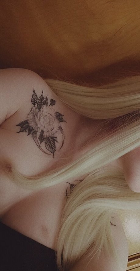 Naken lekkede OnlyFans-bilde av Cherricxrpse
