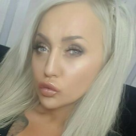 Bigbustyblondeuk