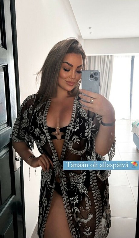 Essi Kaappola  nude leaked OnlyFans photo