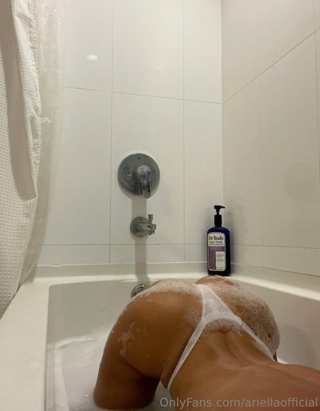 Photo nue de fuite OnlyFans de Ariella Moreno