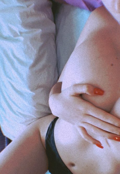 Naken läckt OnlyFans-bild av Alohaadianaa