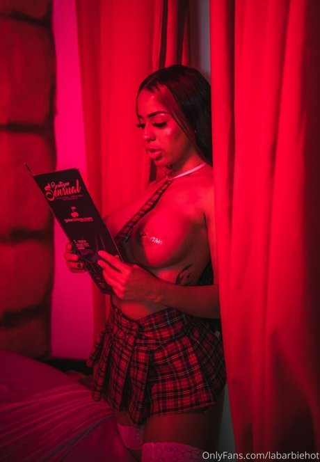 Naken läckt OnlyFans-bild av Labarbiehot