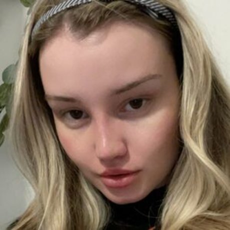 Cyberalina Cyberina Corinna OnlyFansリークヌード写真