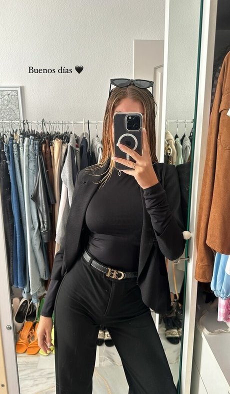 Обнаженная фотография утечки OnlyFans от Lauramedinarb