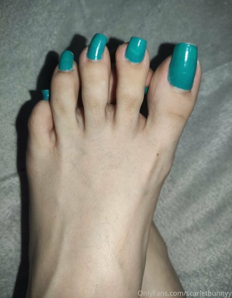 Foto desnuda filtrada de OnlyFans de Scarletbunnyy
