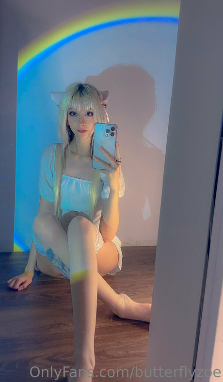 Fvckzoe  nude leaked OnlyFans photo
