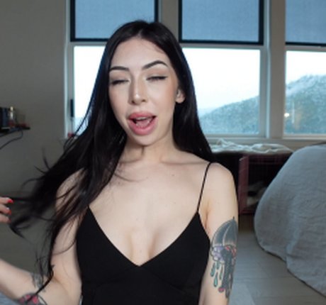 Foto nua vazada do OnlyFans de Harlowe Blue