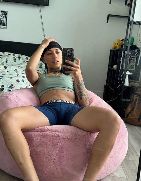 Photo nue de fuite OnlyFans de Sixtyb1