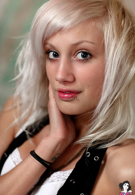 Alaston vuotanut OnlyFans-kuva Katzenz