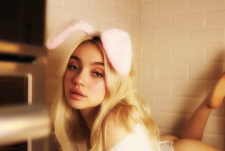 Naken läckt OnlyFans-bild av Adelewilson