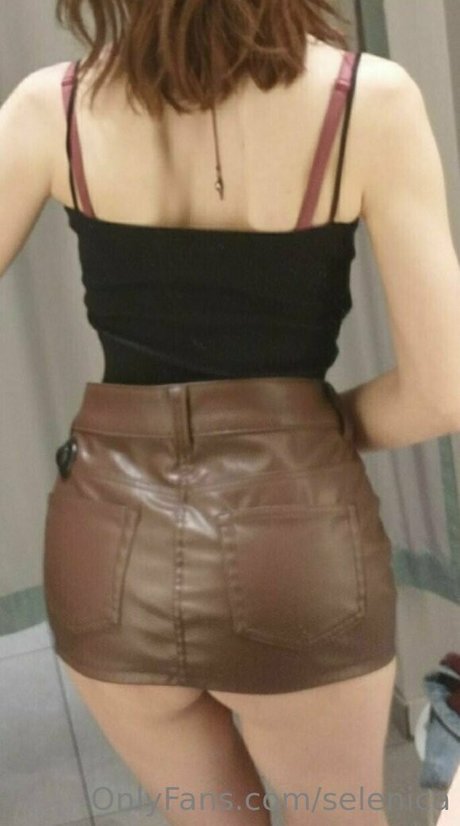 Foto nua vazada do OnlyFans de Selenica