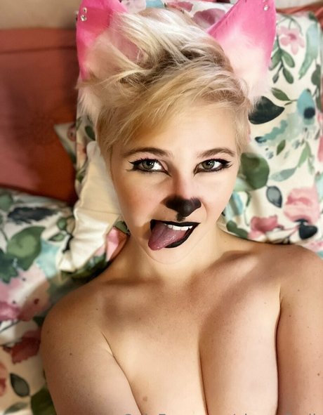 Cherryfoxjk