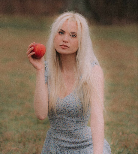 Naken läckt OnlyFans-bild av Zandi Holup