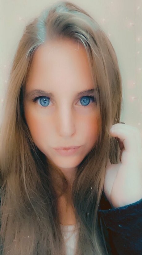 Blueeyesbombshell