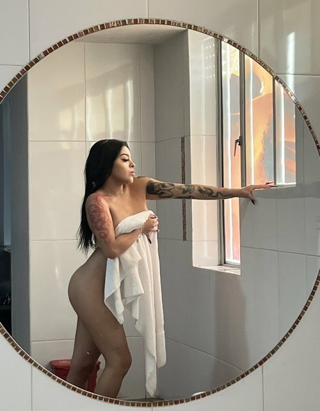Nahá fotka uniklých OnlyFans od Paula Diaz